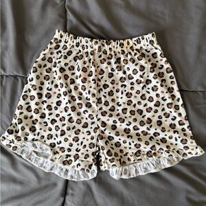 Cheetah Pajamas Shorts Size: 3T